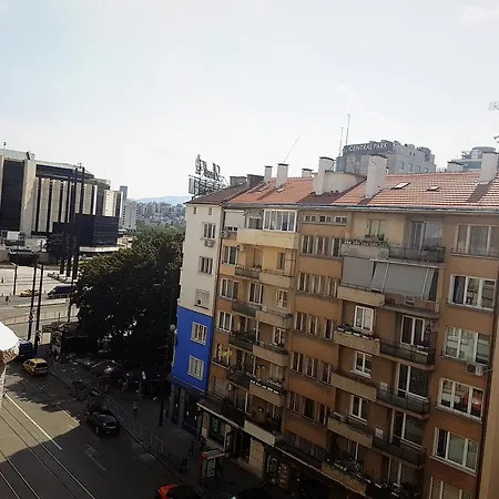 National Palace Of Culture Apartment *